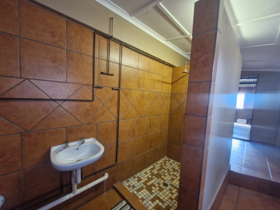 To Let 7 Bedroom Property for Rent in Kathu Northern Cape